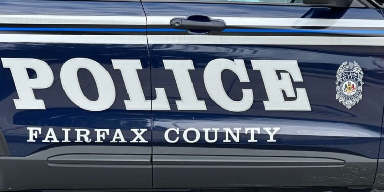 Fairfax County police officer, a 23-year veteran on the force charged, accused of shoplifting