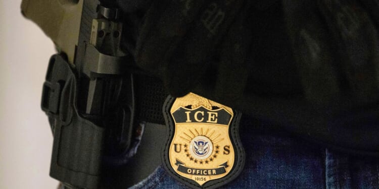 ICE officer shoots illegal immigrant suspect during NYC arrest