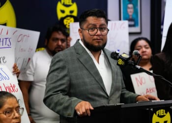ICE pursuit in Houston that broke a man's leg targeted a suspect who died years ago, family says