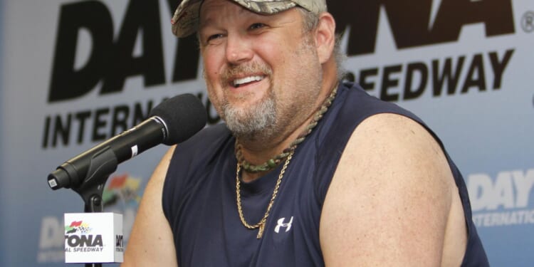 Larry the Cable Guy says DirecTV missed obvious ad opportunity, decries corporate 'hypocrisy'