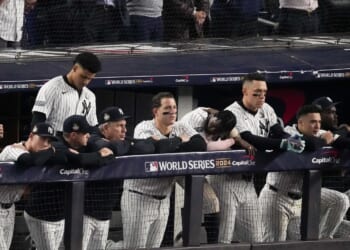 Like the Yankees, federal government does just enough to coast