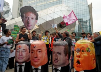 Meta tells Brazil's electoral court it treats Lula and Flavio Bolsonaro equally ahead of Sunday vote