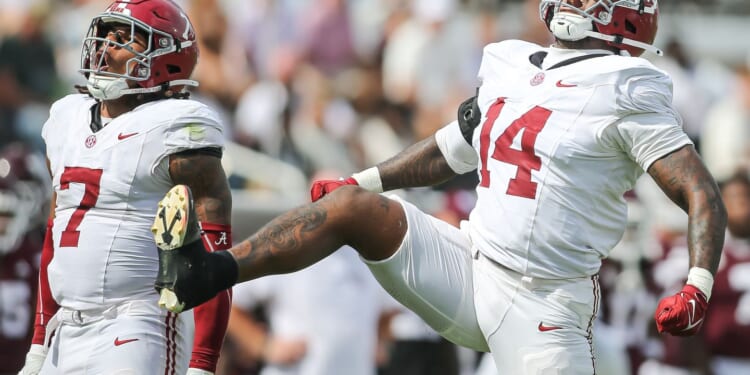No. 2 Georgia, No. 3 Notre Dame, No. 7 Alabama remained unbeaten and mostly untested