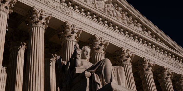 Supreme Court allows FCC ad rules that benefit GOP to remain for 2026 election