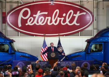 Trump makes Red River run to rev up base, ensure GOP victories