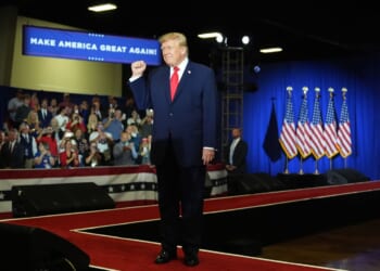 Trump rallies voters in Oklahoma in final weeks of campaign
